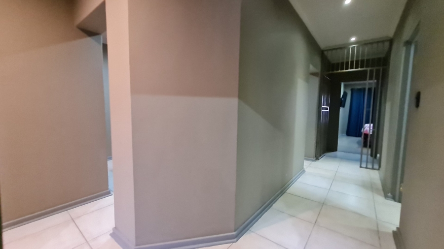4 Bedroom Property for Sale in Dana Bay Western Cape